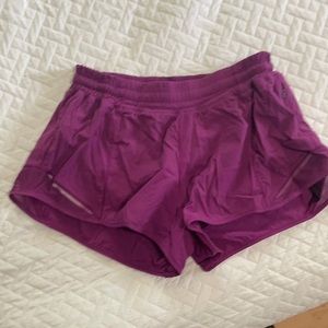 Lululemon Hotty hot short 2.5inch inseam